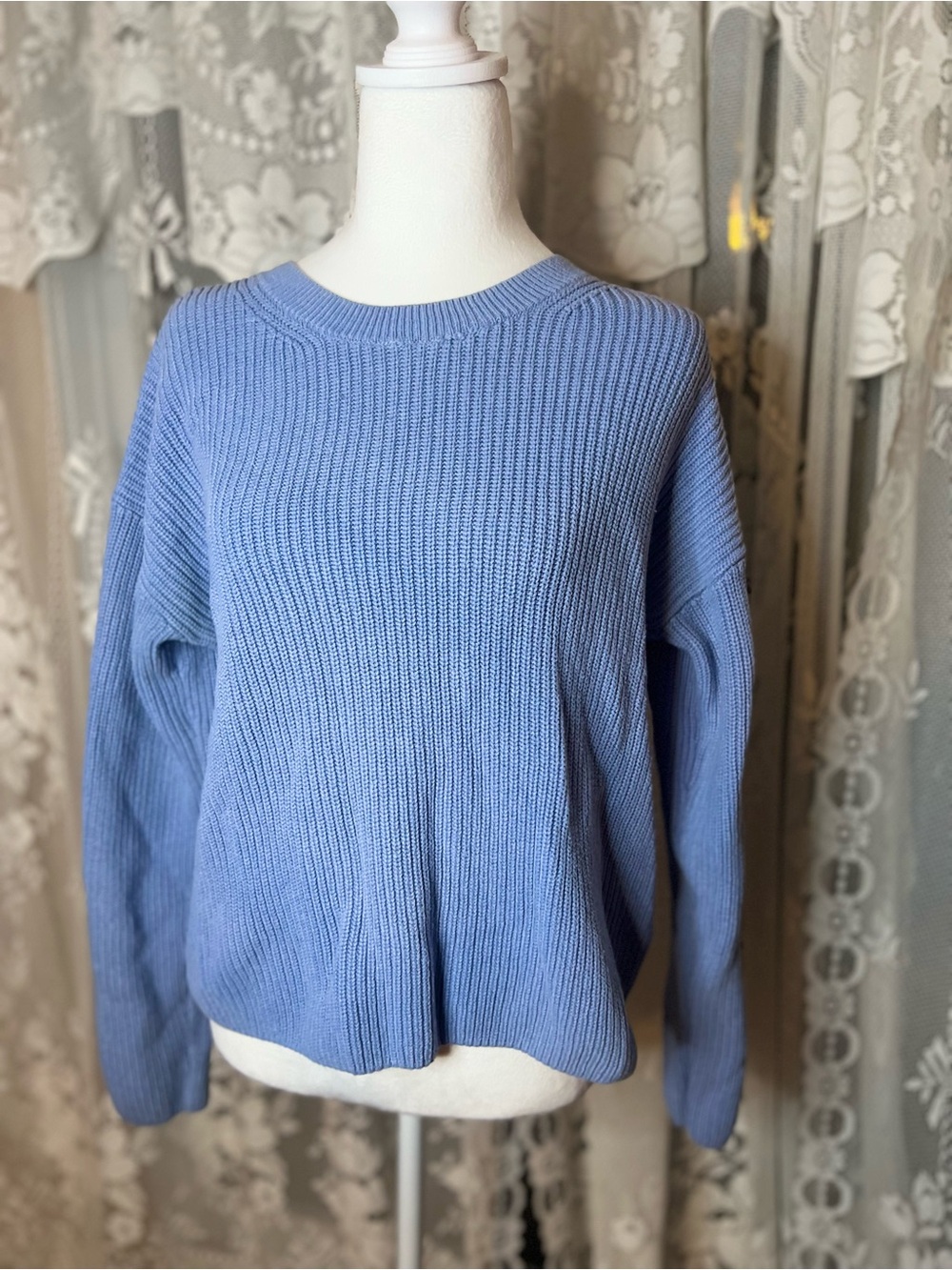 100% Cotton GAP Periwinkle Ribbed Crewneck Sweater Medium